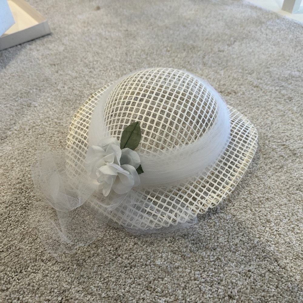 Vintage White Hat